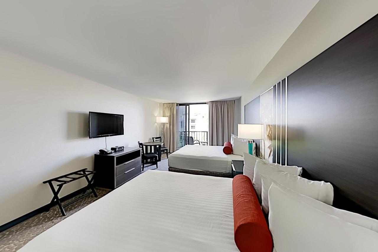 Apartament Aqua Palms Waikiki Ocean View Lanai Parking Included Honolulu Zewnętrze zdjęcie